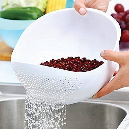 Durable kitchen rice strainer bowl, perfect for draining and storing grains. Durable kitchen rice strainer bowl, perfect for draining and storing grains.